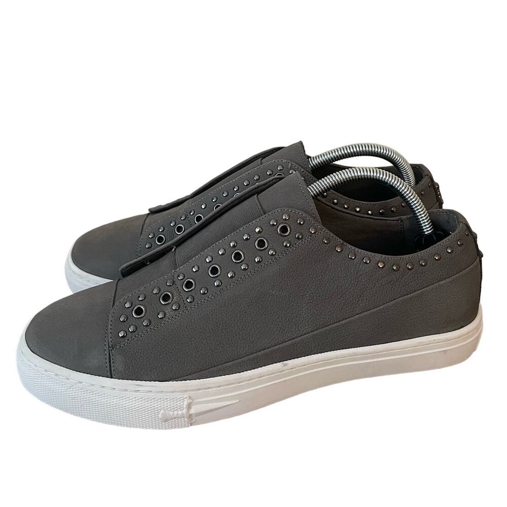 New SILVER DAGGER Mens Size 8.5 Gray Slip On Studded Sneakers